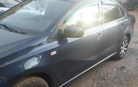 Volkswagen Polo VI (EU Market), 2011 год, 950 000 рублей, 1 фотография