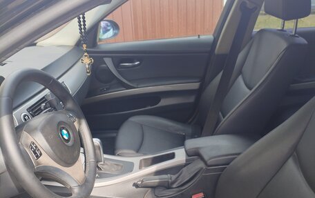 BMW 3 серия, 2006 год, 600 000 рублей, 11 фотография