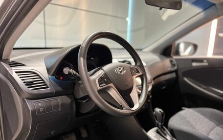 Hyundai Solaris II рестайлинг, 2015 год, 1 250 000 рублей, 17 фотография
