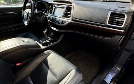 Toyota Highlander III, 2014 год, 2 815 000 рублей, 6 фотография