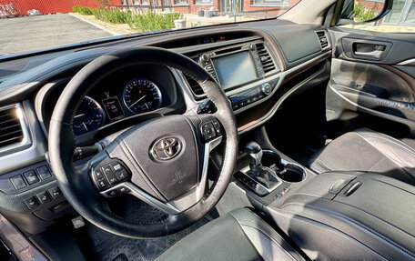 Toyota Highlander III, 2014 год, 2 815 000 рублей, 5 фотография