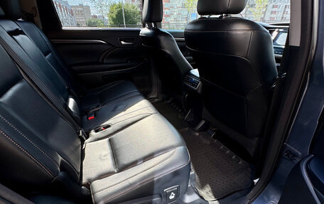 Toyota Highlander III, 2014 год, 2 815 000 рублей, 7 фотография