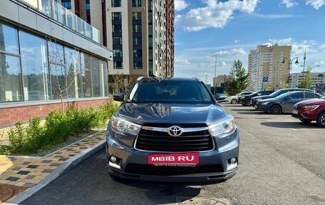 Toyota Highlander III, 2014 год, 2 815 000 рублей, 3 фотография