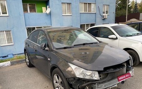 Chevrolet Cruze II, 2013 год, 890 000 рублей, 3 фотография