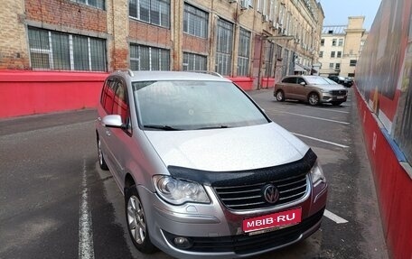 Volkswagen Touran III, 2008 год, 620 000 рублей, 1 фотография