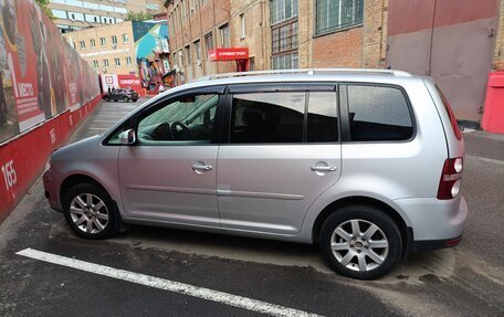 Volkswagen Touran III, 2008 год, 620 000 рублей, 3 фотография