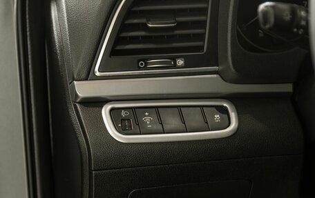 Hyundai Elantra VI рестайлинг, 2019 год, 1 655 000 рублей, 9 фотография
