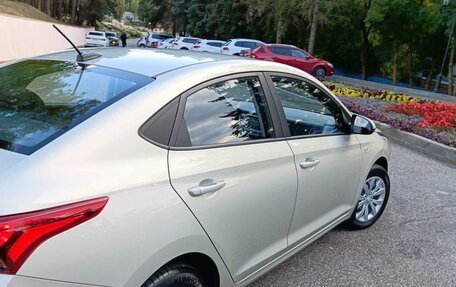 Hyundai Solaris II рестайлинг, 2019 год, 2 000 000 рублей, 1 фотография