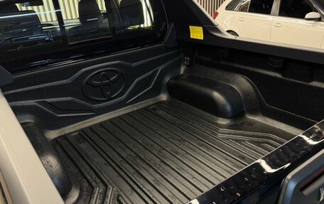 Toyota Hilux VIII, 2024 год, 6 739 000 рублей, 26 фотография