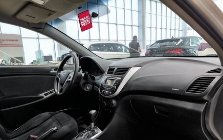 Hyundai Solaris II рестайлинг, 2013 год, 499 000 рублей, 15 фотография