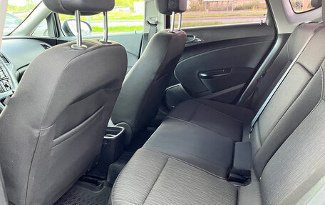 Opel Astra J, 2012 год, 750 000 рублей, 19 фотография