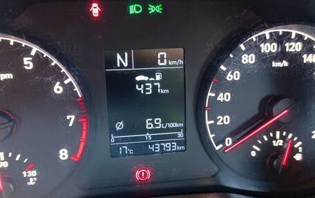 Hyundai Solaris II рестайлинг, 2019 год, 2 000 000 рублей, 6 фотография