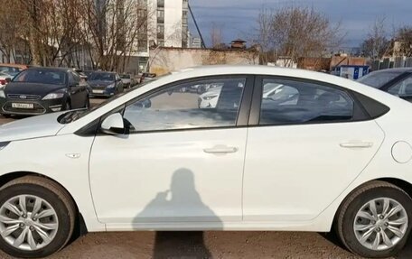 Hyundai Solaris II рестайлинг, 2019 год, 920 000 рублей, 4 фотография