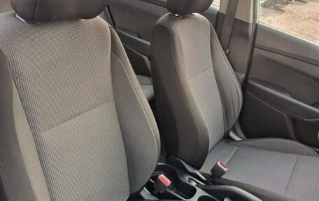 Hyundai Solaris II рестайлинг, 2019 год, 920 000 рублей, 13 фотография
