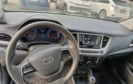 Hyundai Solaris II рестайлинг, 2019 год, 920 000 рублей, 16 фотография