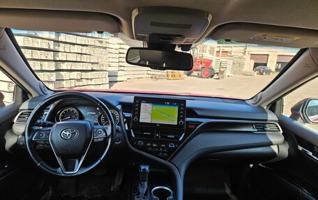 Toyota Camry, 2021 год, 3 300 000 рублей, 19 фотография
