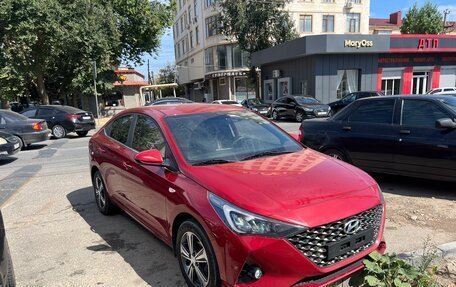 Hyundai Solaris II рестайлинг, 2021 год, 1 350 000 рублей, 1 фотография