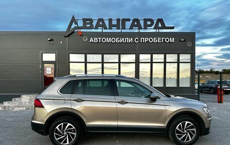 Volkswagen Tiguan II, 2018 год, 2 400 000 рублей, 7 фотография