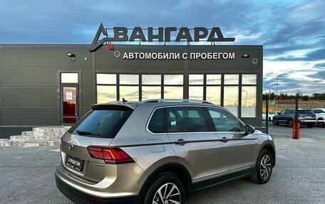 Volkswagen Tiguan II, 2018 год, 2 400 000 рублей, 6 фотография
