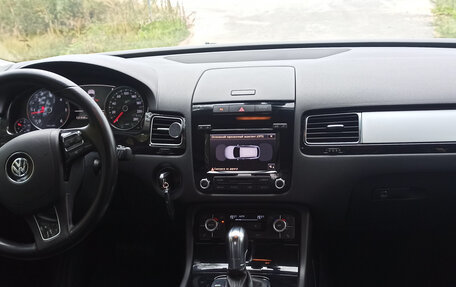Volkswagen Touareg III, 2011 год, 2 550 000 рублей, 14 фотография