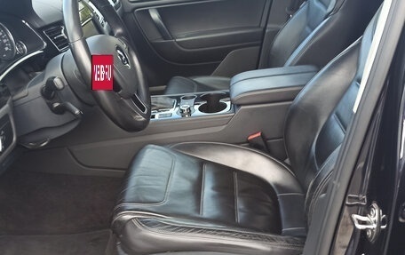 Volkswagen Touareg III, 2011 год, 2 550 000 рублей, 15 фотография