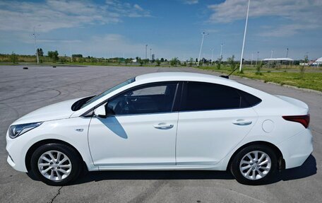 Hyundai Solaris II рестайлинг, 2017 год, 1 195 000 рублей, 3 фотография