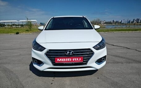 Hyundai Solaris II рестайлинг, 2017 год, 1 195 000 рублей, 1 фотография