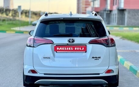Toyota RAV4, 2015 год, 2 250 000 рублей, 7 фотография
