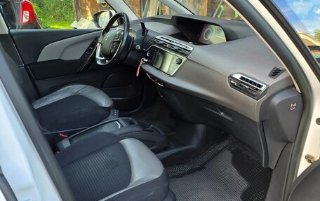 Citroen C4 Picasso II рестайлинг, 2014 год, 1 000 000 рублей, 3 фотография