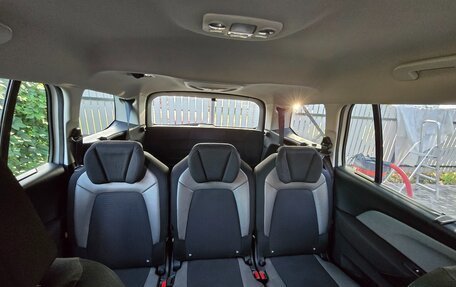 Citroen C4 Picasso II рестайлинг, 2014 год, 1 000 000 рублей, 15 фотография