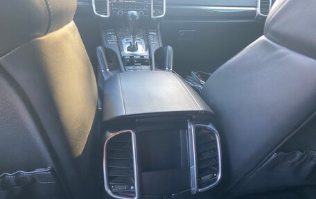 Porsche Cayenne III, 2010 год, 2 250 000 рублей, 14 фотография