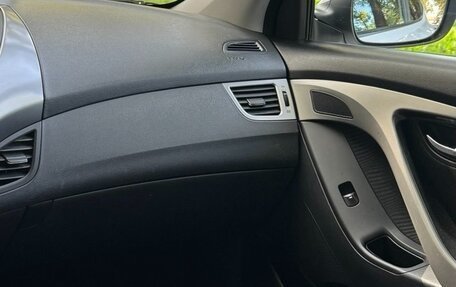 Hyundai Elantra V, 2012 год, 1 050 000 рублей, 22 фотография