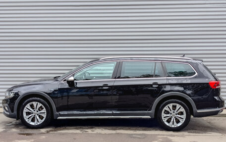 Volkswagen Passat B8 рестайлинг, 2019 год, 3 415 000 рублей, 8 фотография