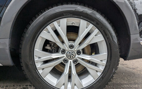 Volkswagen Passat B8 рестайлинг, 2019 год, 3 415 000 рублей, 12 фотография