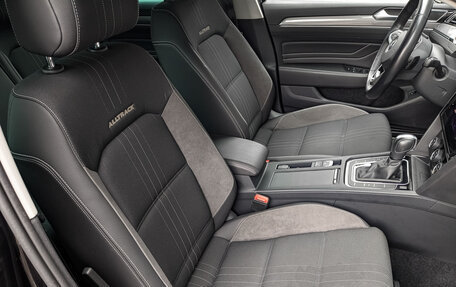 Volkswagen Passat B8 рестайлинг, 2019 год, 3 415 000 рублей, 24 фотография