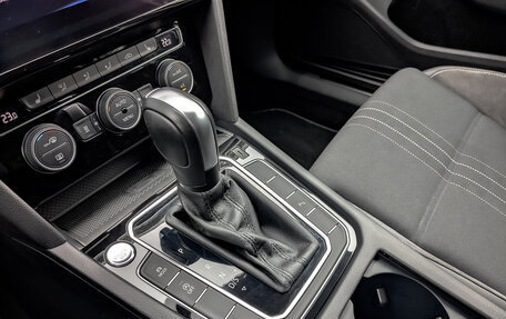 Volkswagen Passat B8 рестайлинг, 2019 год, 3 415 000 рублей, 28 фотография