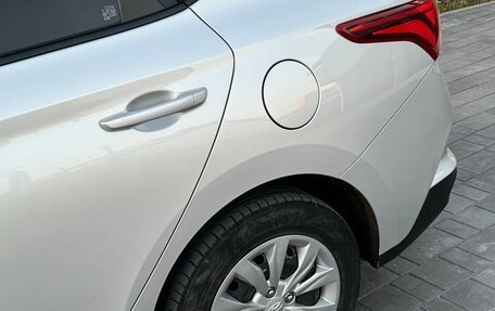 Hyundai Solaris II рестайлинг, 2021 год, 1 590 000 рублей, 3 фотография