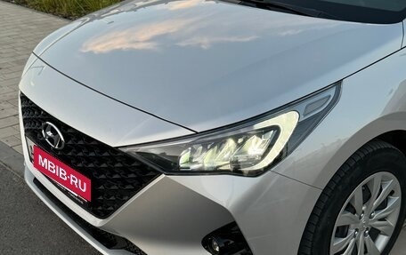 Hyundai Solaris II рестайлинг, 2021 год, 1 590 000 рублей, 2 фотография