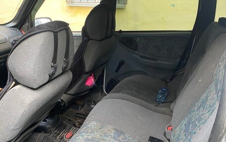 Chevrolet Niva I рестайлинг, 2004 год, 245 000 рублей, 5 фотография