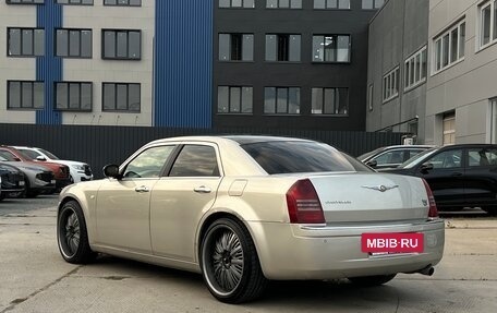Chrysler 300C II, 2006 год, 550 000 рублей, 4 фотография