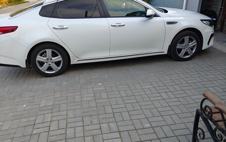 KIA Optima IV, 2018 год, 2 200 000 рублей, 9 фотография