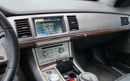 Jaguar XF I рестайлинг, 2011 год, 1 300 000 рублей, 5 фотография