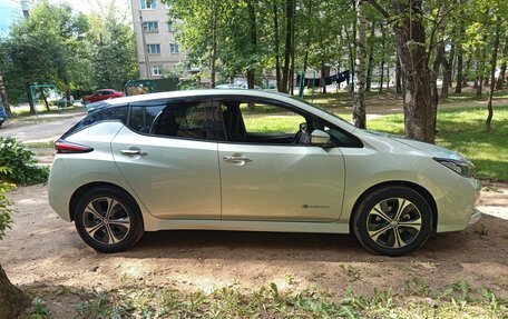 Nissan Leaf II, 2017 год, 1 490 000 рублей, 6 фотография