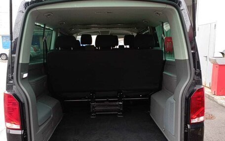 Volkswagen Caravelle T6 рестайлинг, 2020 год, 3 700 000 рублей, 8 фотография