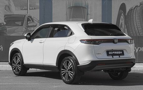 Honda Vezel, 2021 год, 2 419 000 рублей, 2 фотография