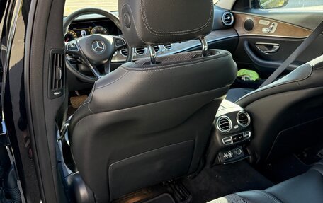 Mercedes-Benz E-Класс, 2017 год, 2 750 000 рублей, 12 фотография