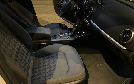 Audi A3, 2015 год, 1 690 000 рублей, 14 фотография