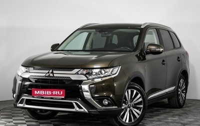 Mitsubishi Outlander III рестайлинг 3, 2019 год, 1 749 000 рублей, 1 фотография