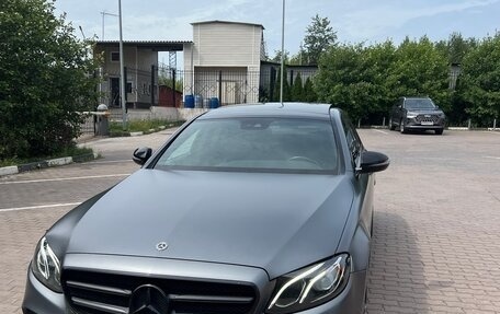 Mercedes-Benz E-Класс, 2017 год, 3 750 000 рублей, 2 фотография