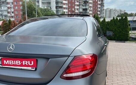 Mercedes-Benz E-Класс, 2017 год, 3 750 000 рублей, 15 фотография